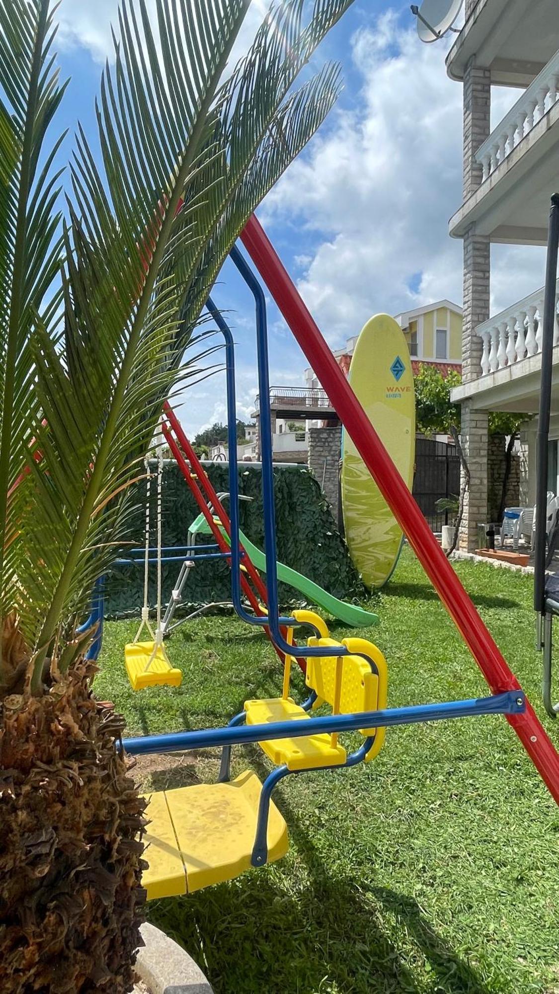 אפרטהוטל ביילה Family House With Pool & Sea View מראה חיצוני תמונה