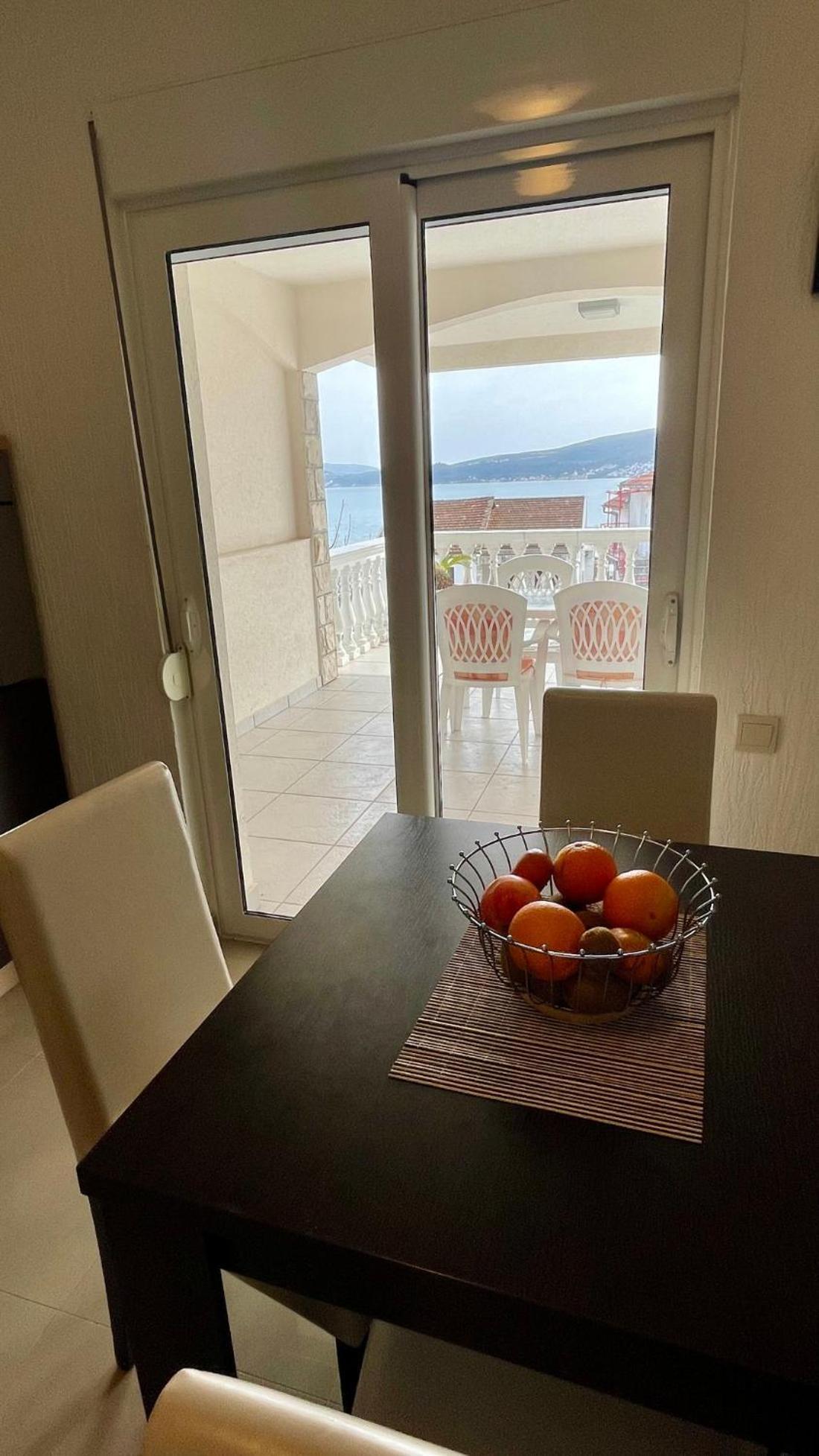 אפרטהוטל ביילה Family House With Pool & Sea View מראה חיצוני תמונה