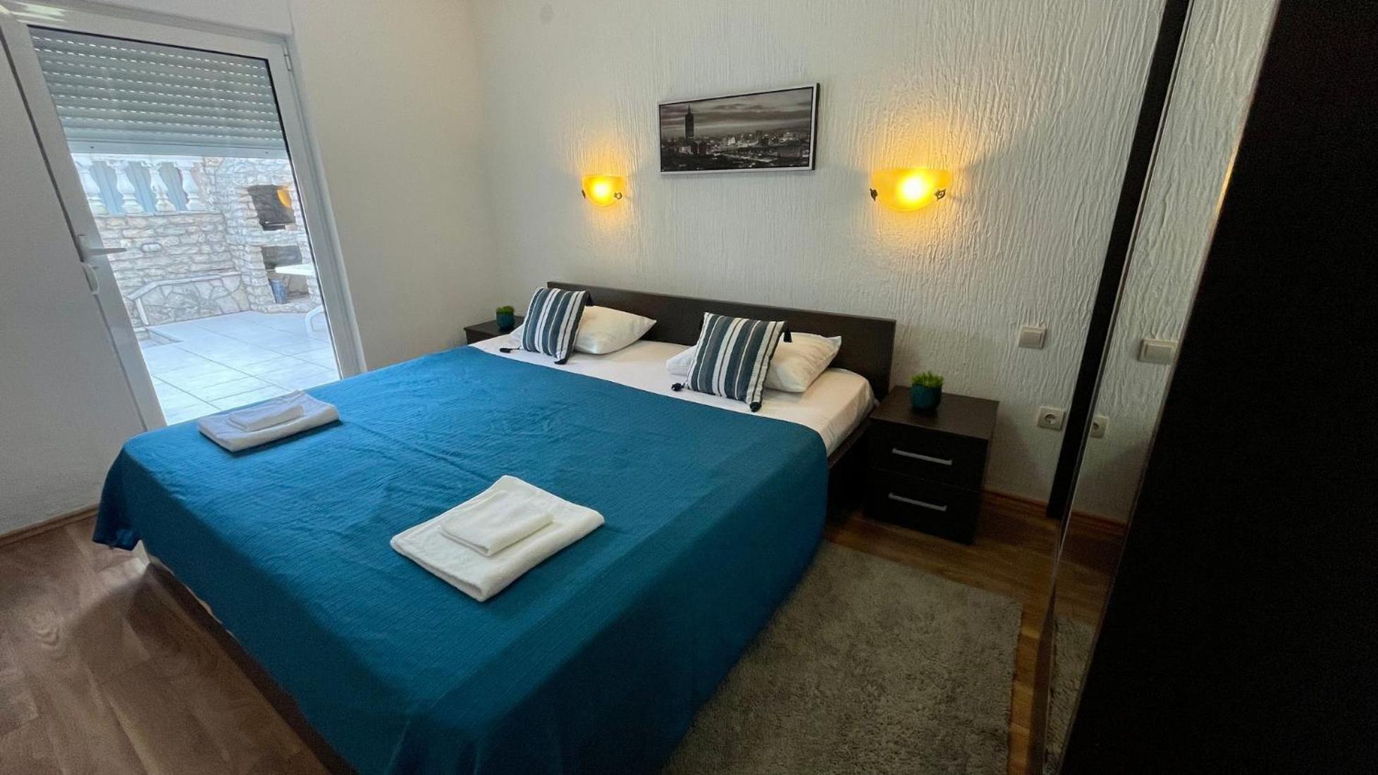אפרטהוטל ביילה Family House With Pool & Sea View מראה חיצוני תמונה