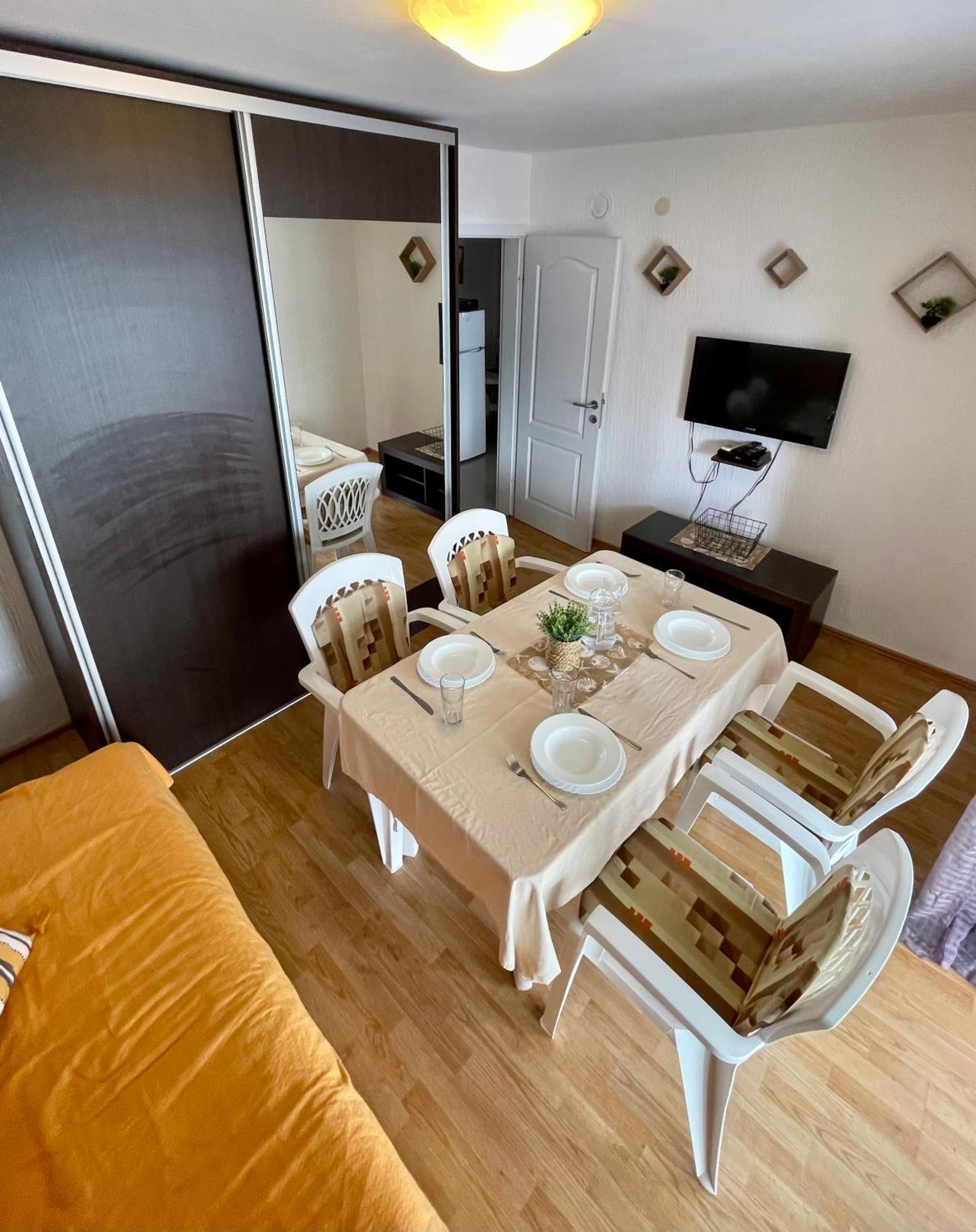 אפרטהוטל ביילה Family House With Pool & Sea View מראה חיצוני תמונה